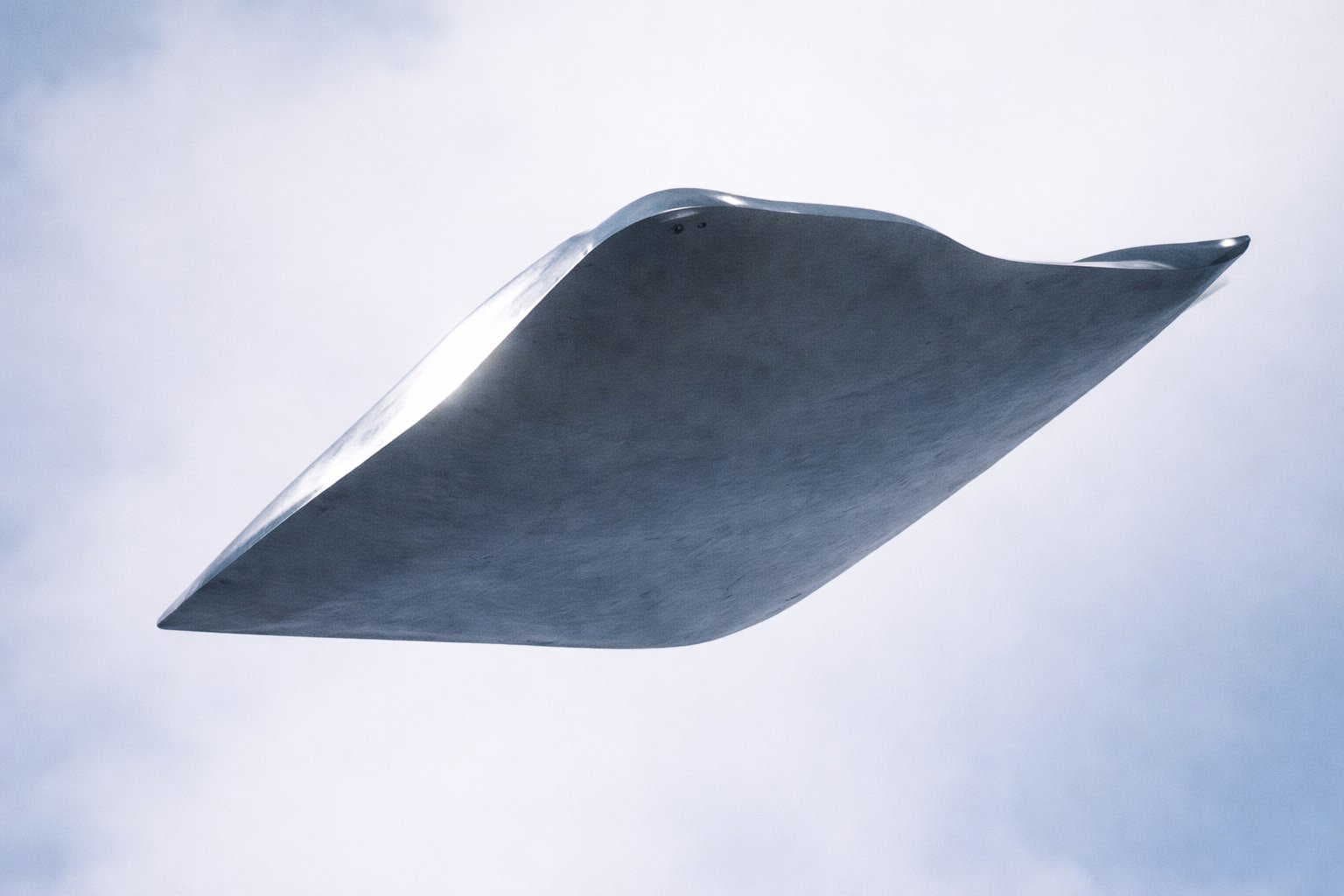 Pentagon drops UFO files and leaves the mystery wide open