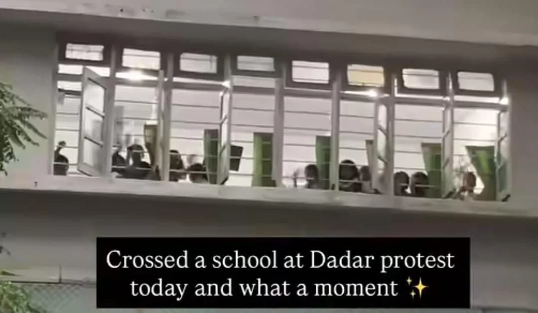 ‘Why am I crying?’: Students cheered for CJP protesters from school windows in Mumbai