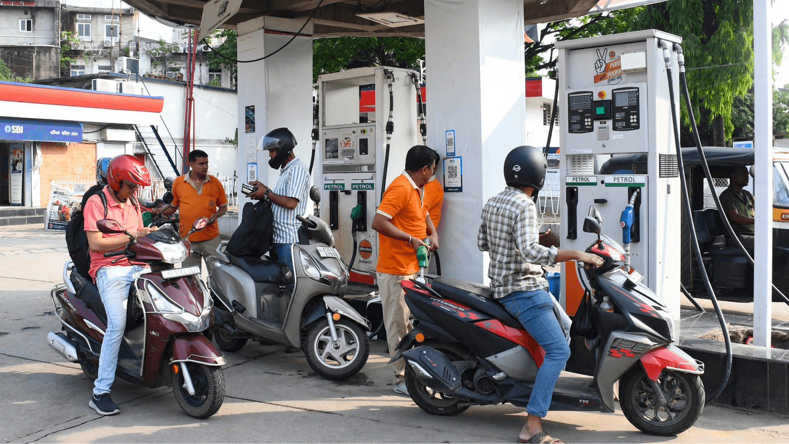 Petrol crosses ₹100 in Delhi after fresh hike: Check latest fuel rates in your city