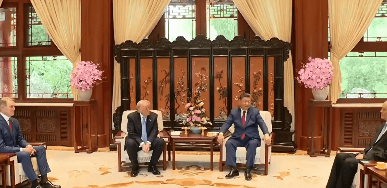 Xi gifts Trump Chinese rose seeds after Zhongnanhai garden tour