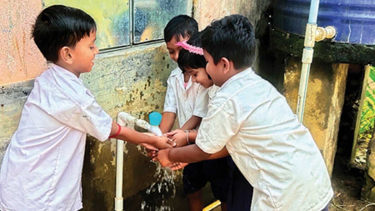 Voting preparations expose water shortage, prompt quick fix at primary school in Medinipur