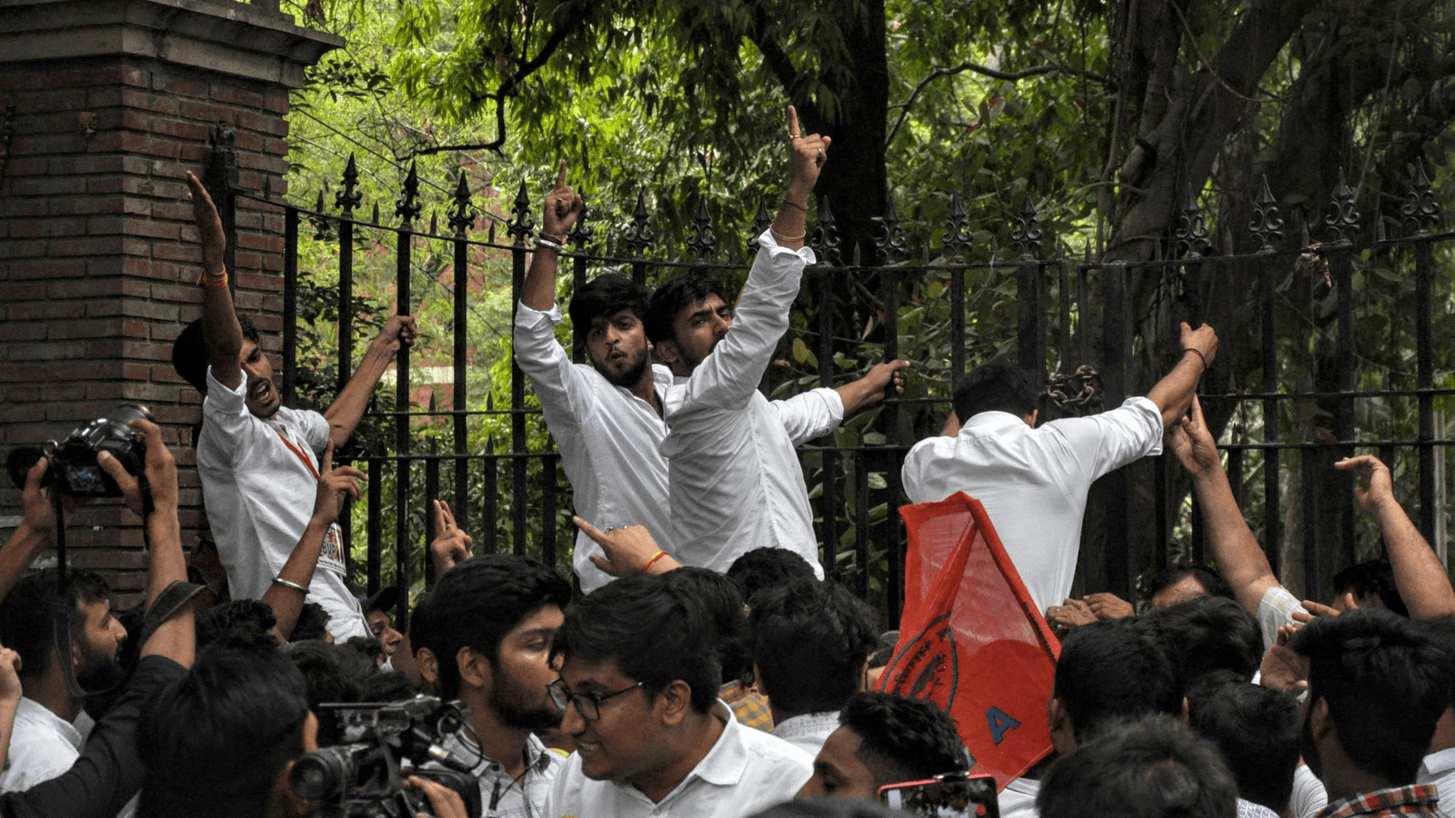 ABVP alleges irregularities in ITI admissions, protests at Nadia college