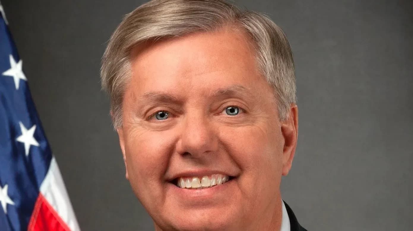 Lindsey Graham dies at 71