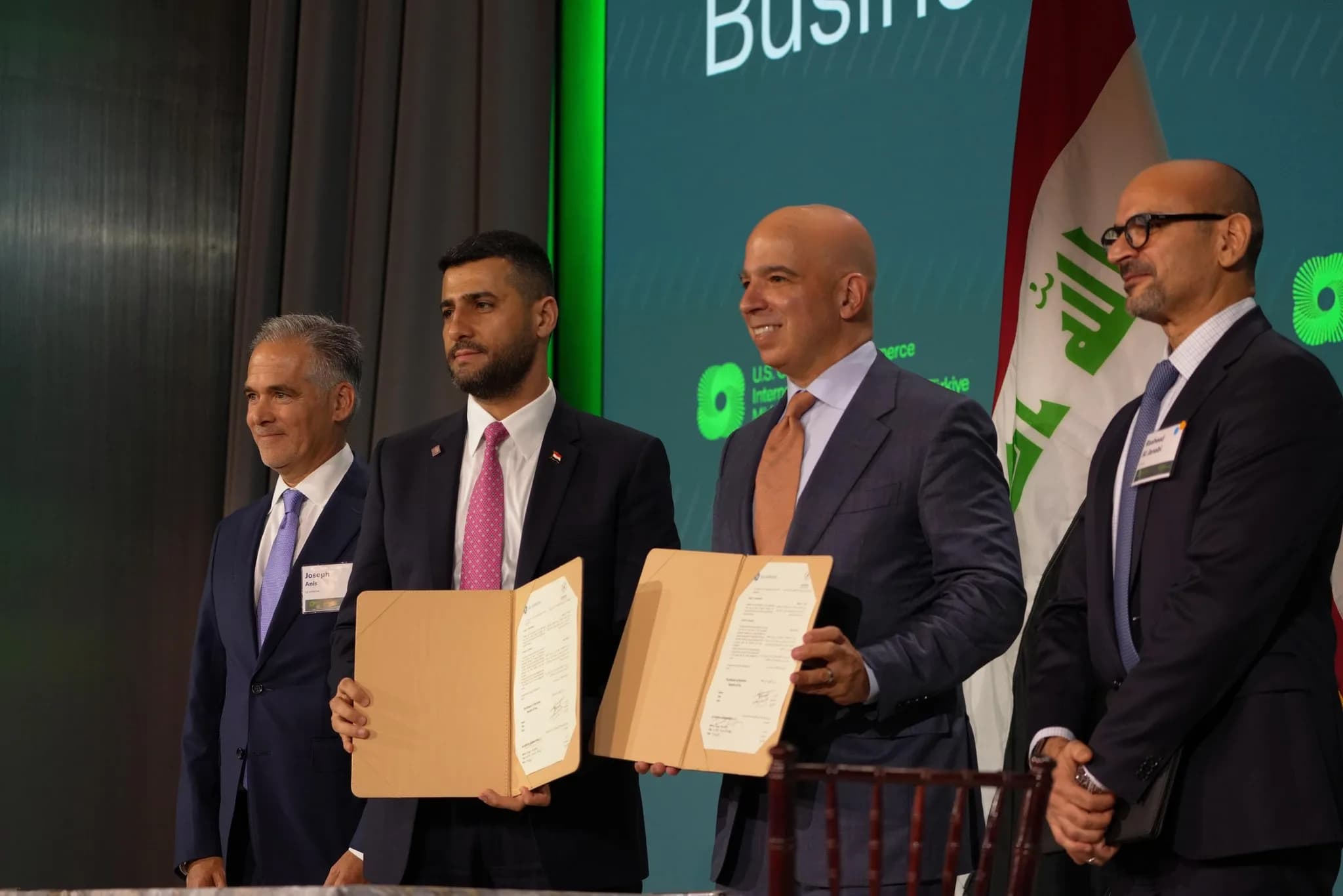 Prime Minister Mr. Ali Falih Al-Zaidi witnessed, yesterday evening Friday Baghdad time, the signing of (48) agreements