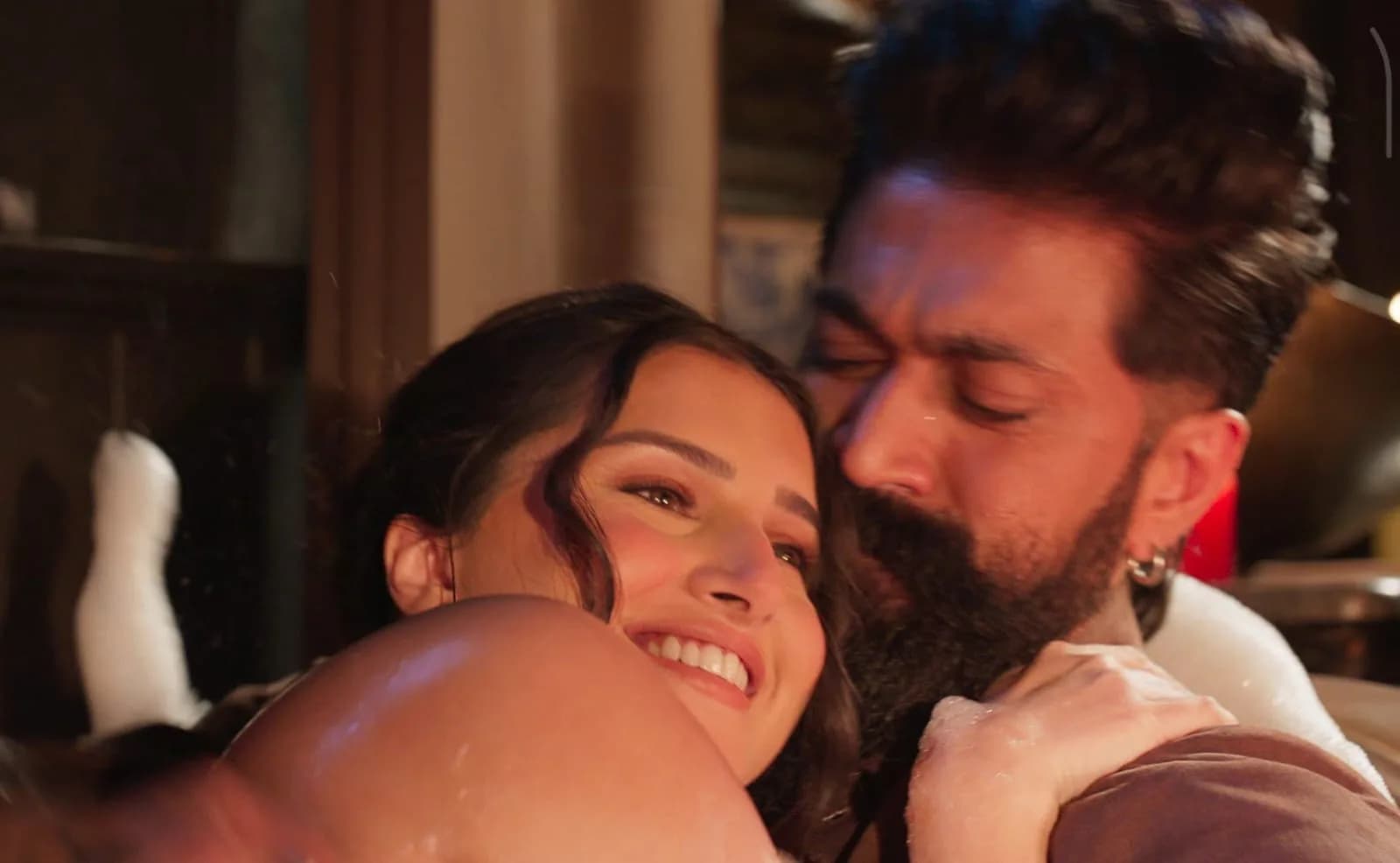 Toxic’s Madhosh: Yash and Tara Sutaria’s romance takes centre stage