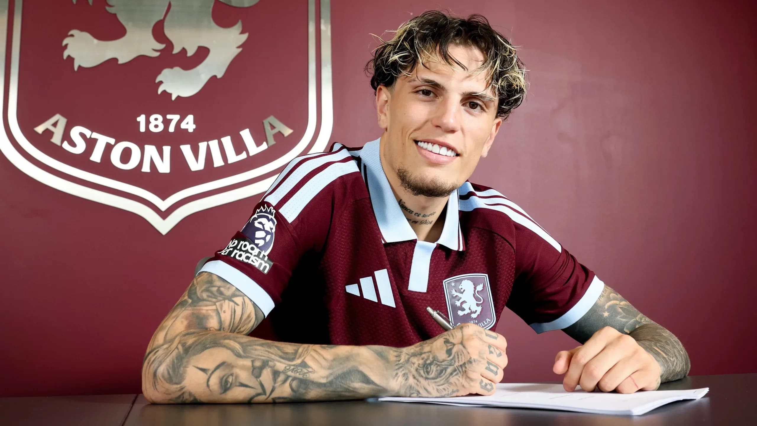 Alejandro Garnacho signs for Aston Villa