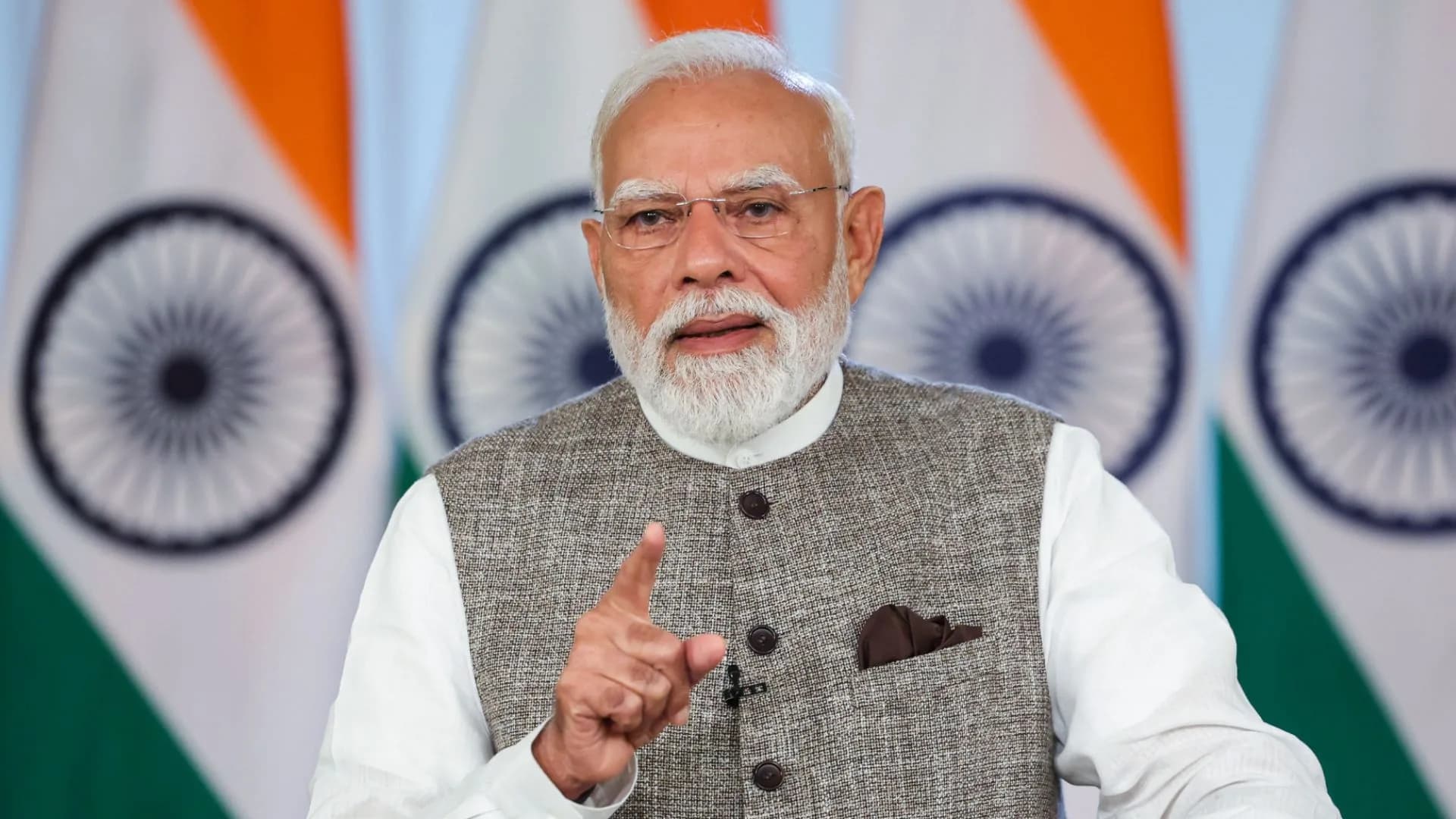 He demanded accountability for the reported use of lathi charges, tear gas and pellet guns during demonstrations, asking who authorised such action against students. (X)