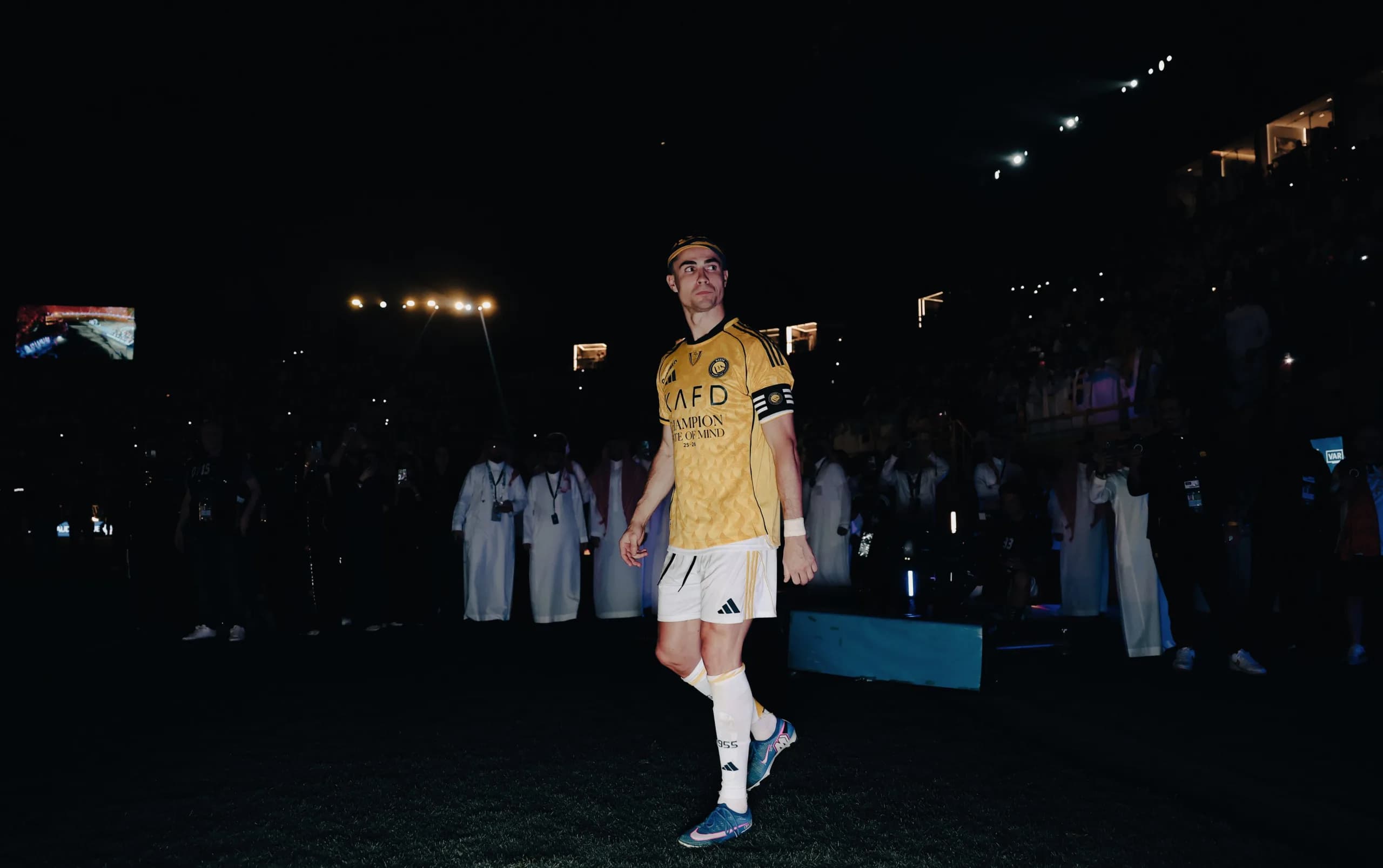 Al Nassr's financial crisis stalls transfers despite Ronaldo era. (X)